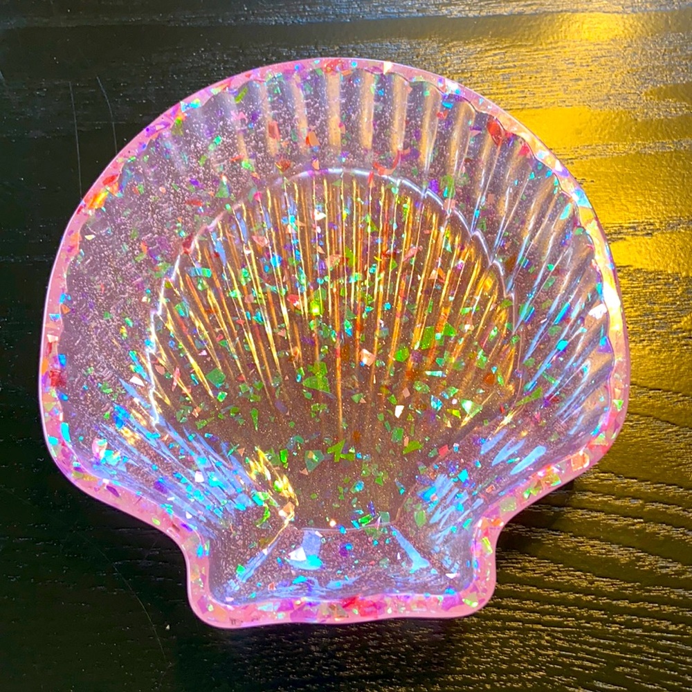 Handmade epoxy shell shaped trinket dish. Pink with sparkle